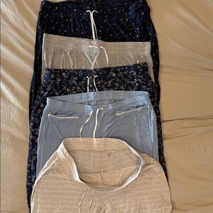 GAP Women's Navy, Gray, Light Blue, and Cream Pajama Set - Lot of 5 pairs